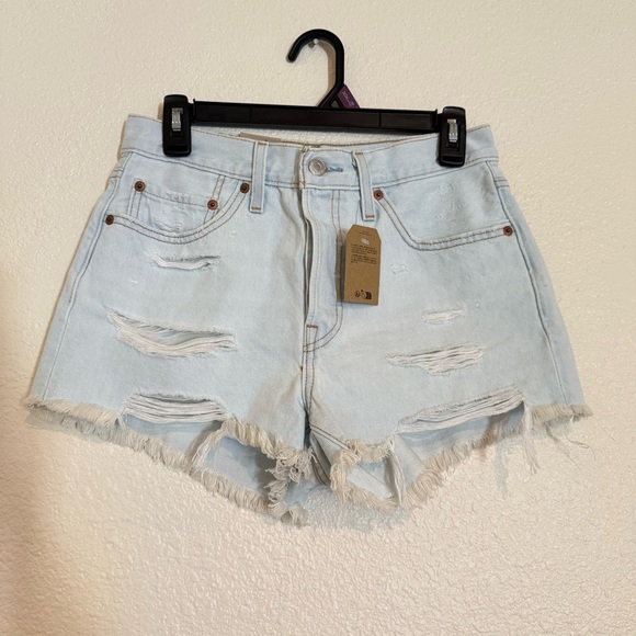 Levi's• Women's 501° Original Shorts - Find Time 27: High Rise Denim, Fly Button - Picture 4 of 10